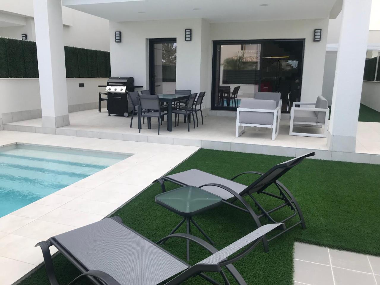 Villa Deluxe La Marina Beach Alicante Exteriér fotografie
